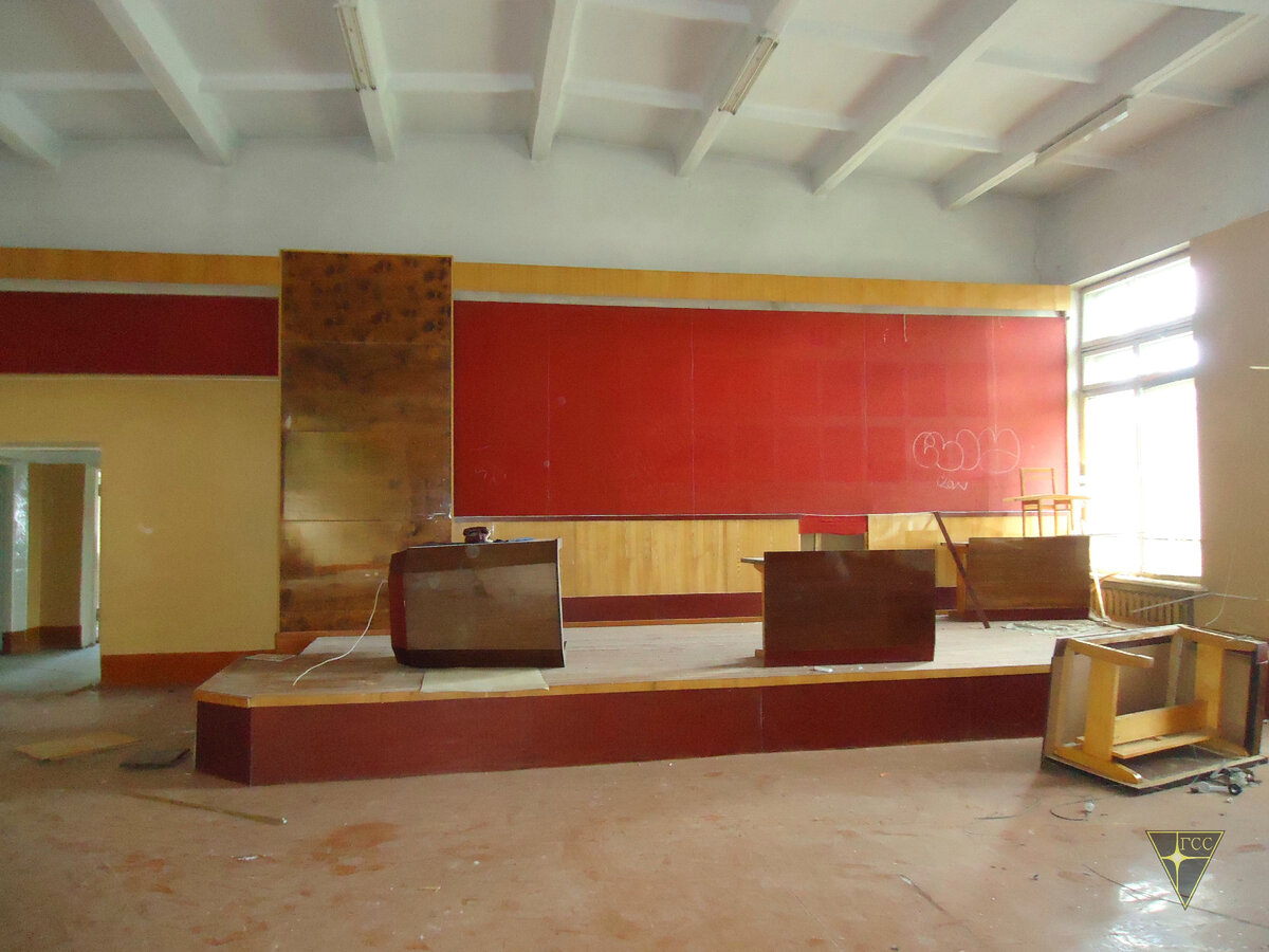 Думали, что это заброшенный ПТУ, а оказался морской филиал академии РВСН