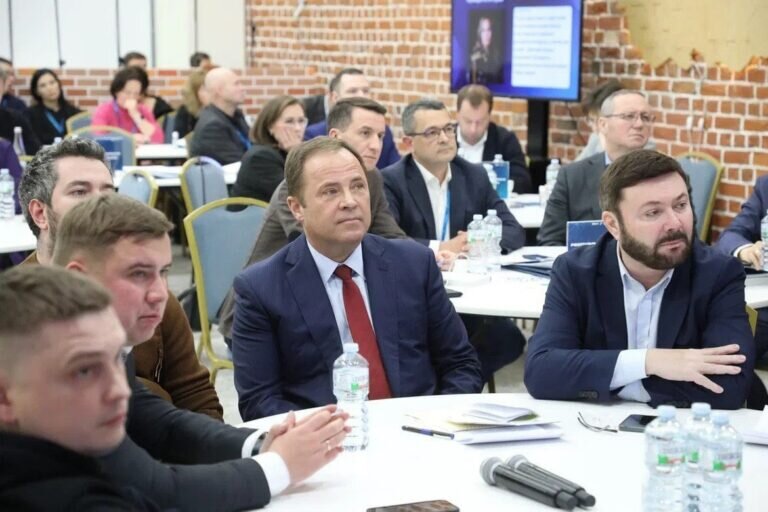    Игорь Комаров: ЦУР стали неотъемлемыми элементами в госуправлении Марина Шарт