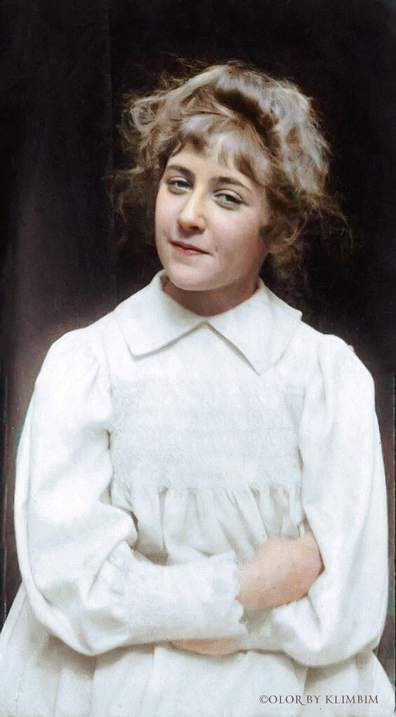 Агата Кристи в юности 