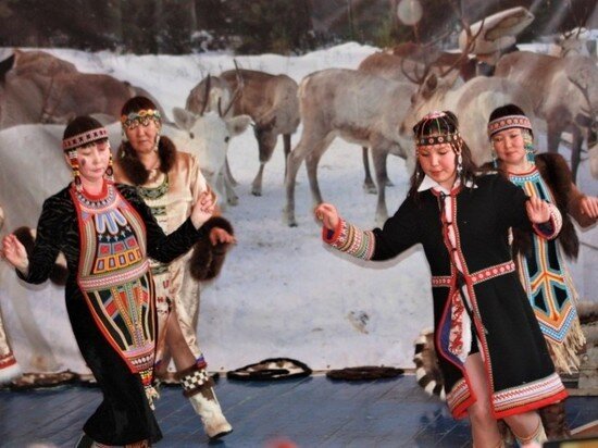     Учительница физкультуры поделилась жизнью в селе Нелькан