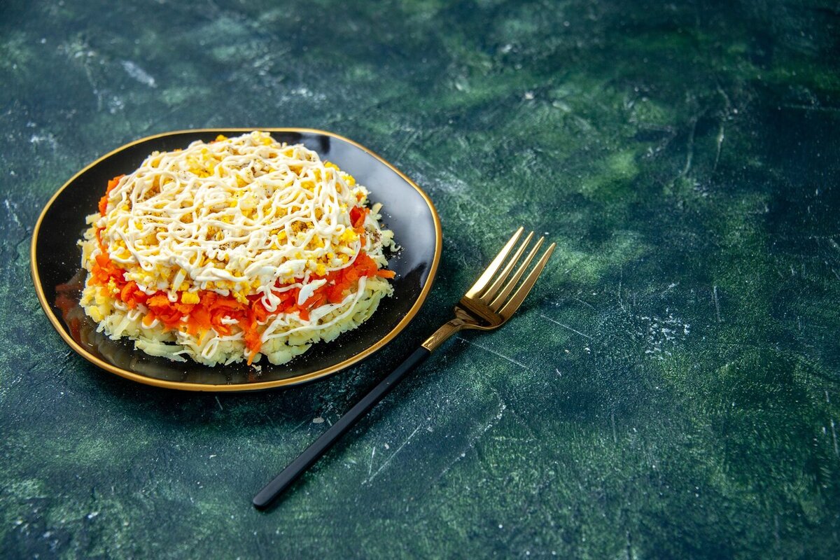    Салат «Мимоза»mdjaff / Freepik