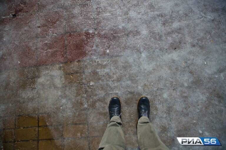    В Оренбуржье в ночь на 18 декабря ожидается ледяной дождь, на дорогах гололед Марина Шарт