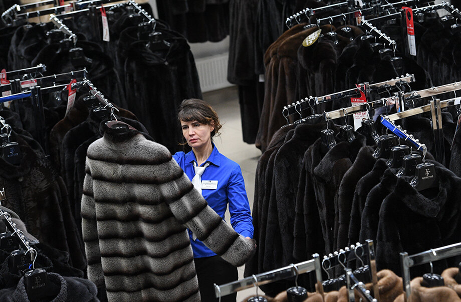 Отечественные компании и оставшиеся ретейлеры зарубежных марок улучшили свои финансовые показатели в 2022 году. Фото: Сергей Бобылев/ТАСС