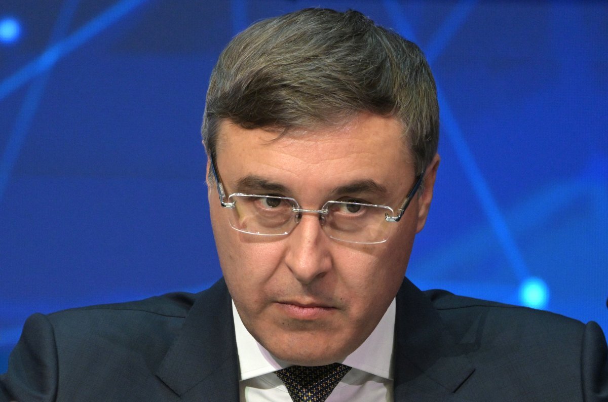    Фальков исполнит новогодние желания трех российских детей