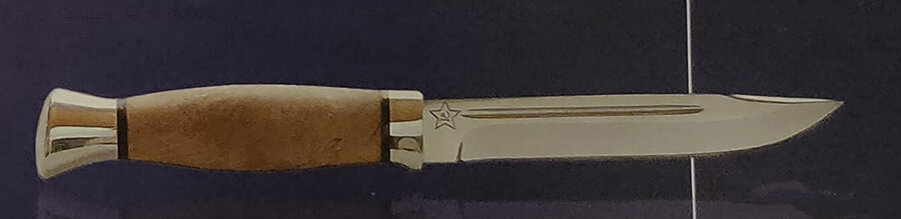 Современная Финка НКВД с травмоопасной рукоятью.