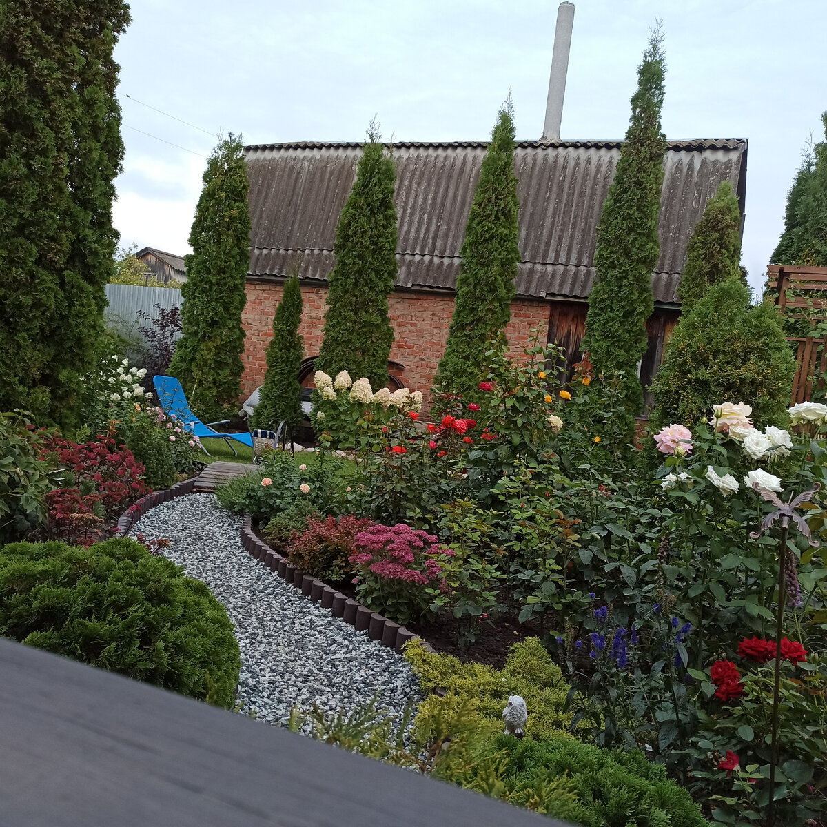 Сад в начале сентября