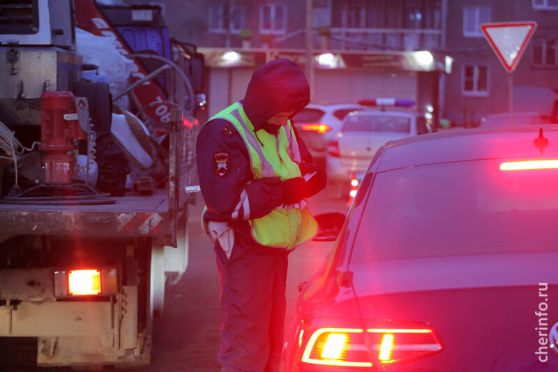    С 1 по 8 января инспекторы ГИБДД зафиксировали больше 940 нарушений