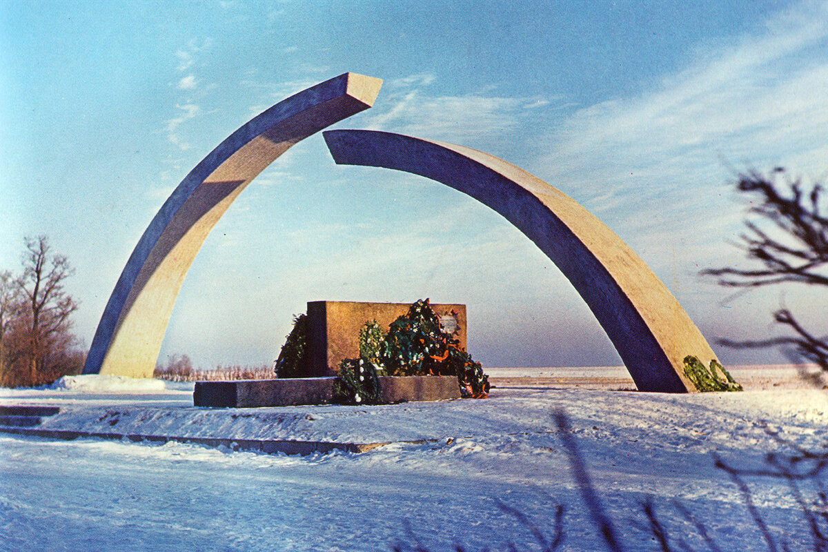 Кольцо блокады ленинграда памятник