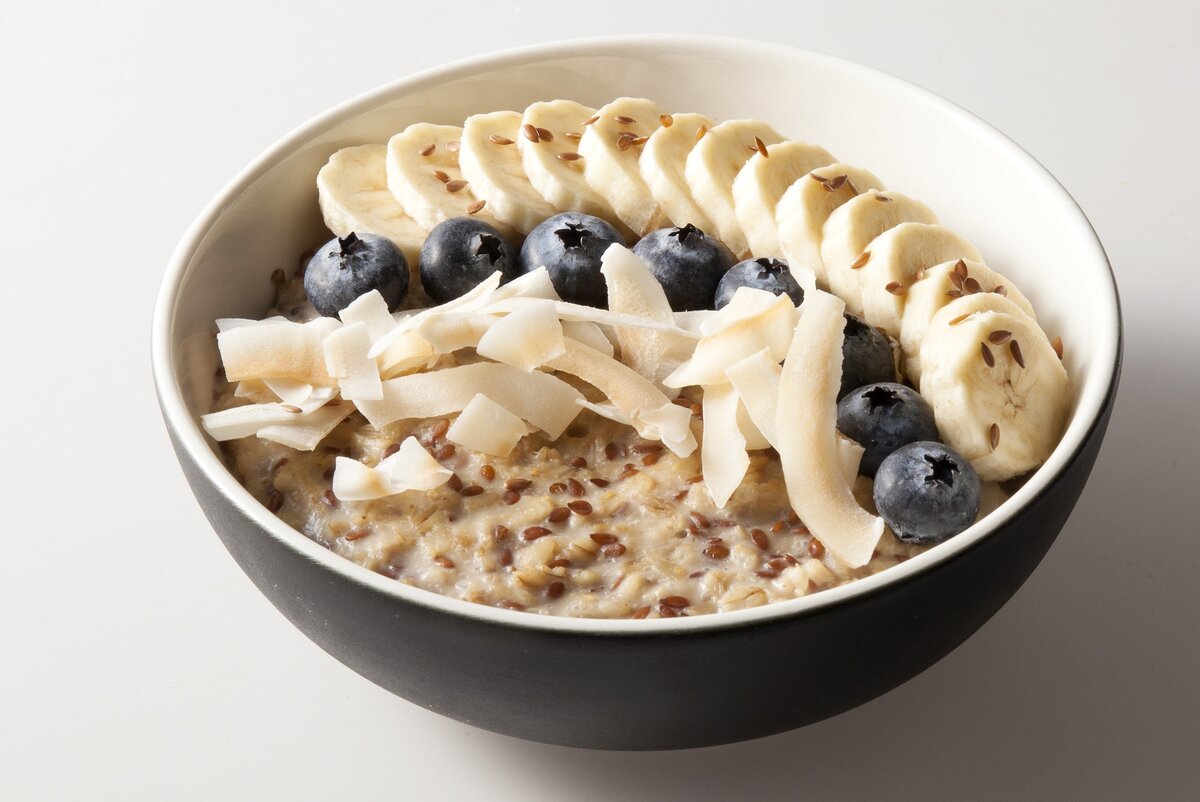    Овсянка с семенами льна и арахисовой пастой