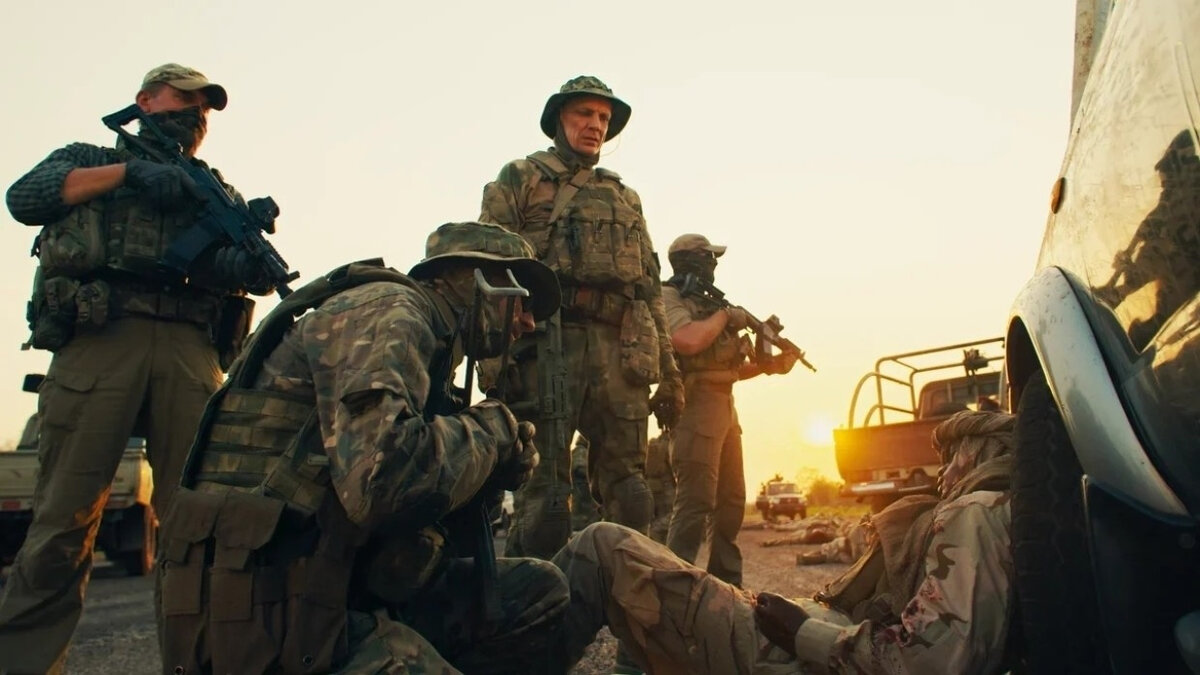 Кадр из фильма "Турист" (2021)