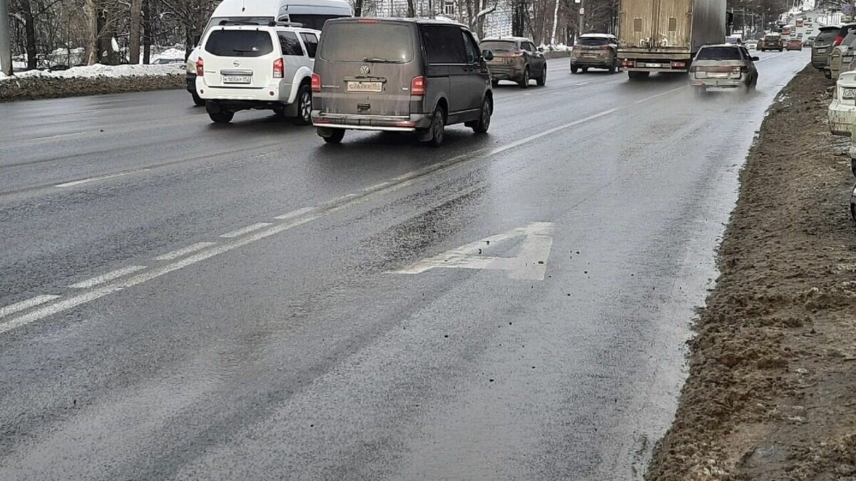     Камеры на выделенные полосы планируется обустроить на проспекте Гагарина в Нижнем Новгороде. Об этом сообщил руководитель «Центра развития транспортных систем» Артем Бафанов в рамках прямого эфира 20 января.