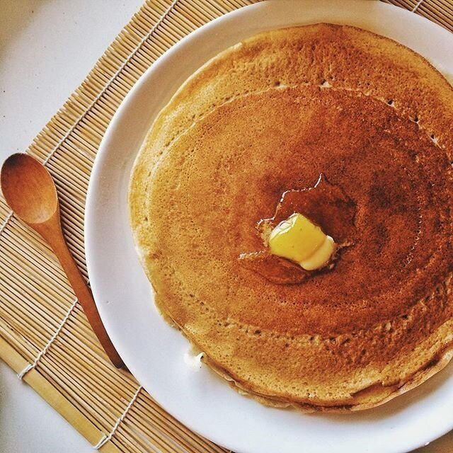    Ржаные блины на кефире с корицей и медом