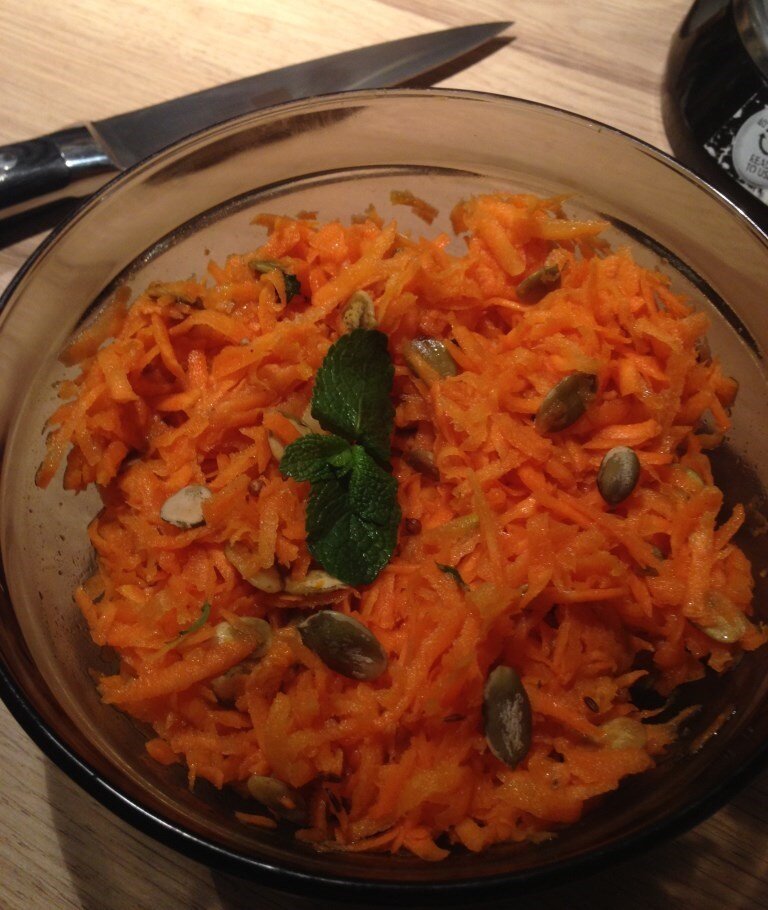    Морковный салат с пряной заправкой