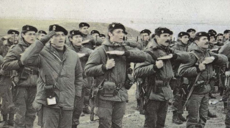 Аргентинские морские пехотинцы на Мальвинские (Фолклендских) островах