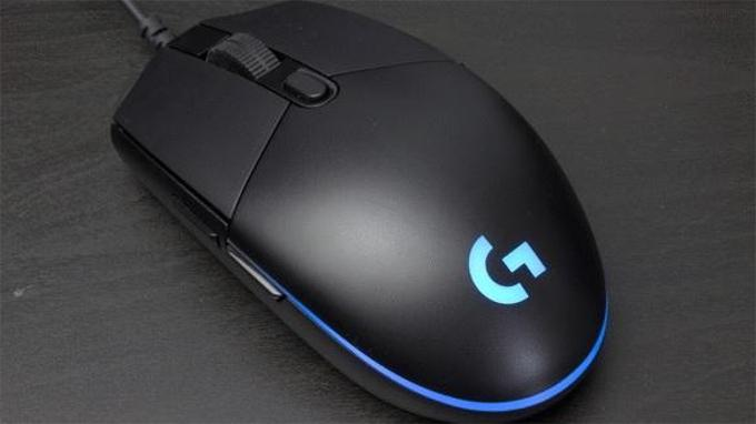 компьютерная мышь logitech g102. игровая мышка мышка 1876 года. игровые мышки до 2000 рублей. мышка logitech g102 голубая. мыши до 2000 рублей.