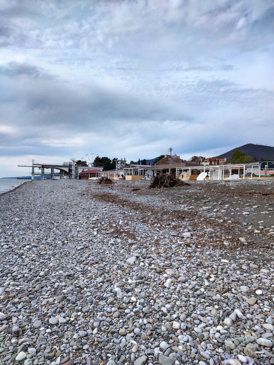 пляж в Лазаревском