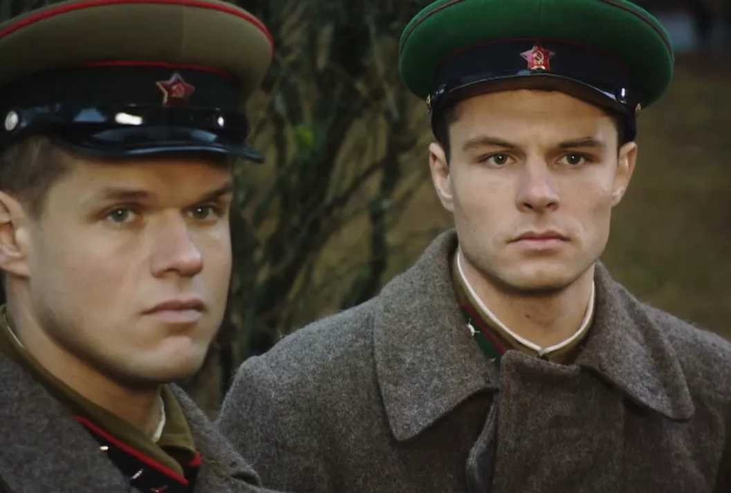 Евгений Пронин небо в огне. Евгений Пронин разведчицы. Небо в огне (2010). Владимир Яглыч небо в огне.