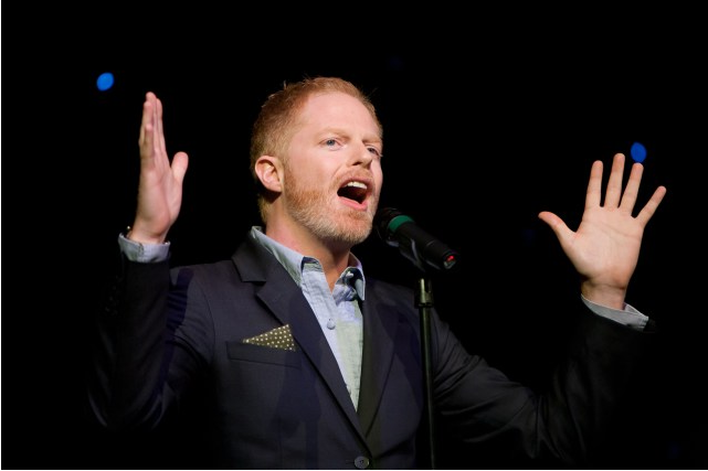 Джесси на вечере, организованном Советом по вопросам семейного равенства в 2012 г.