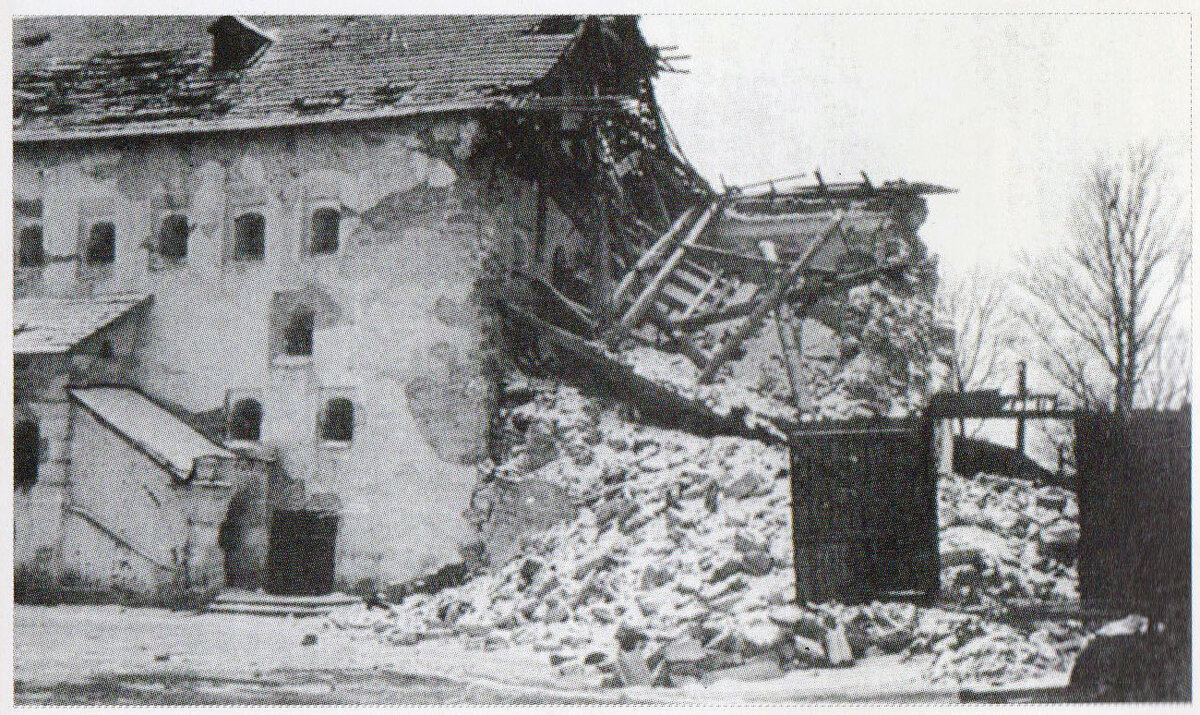 Взорванные Паганкины палаты