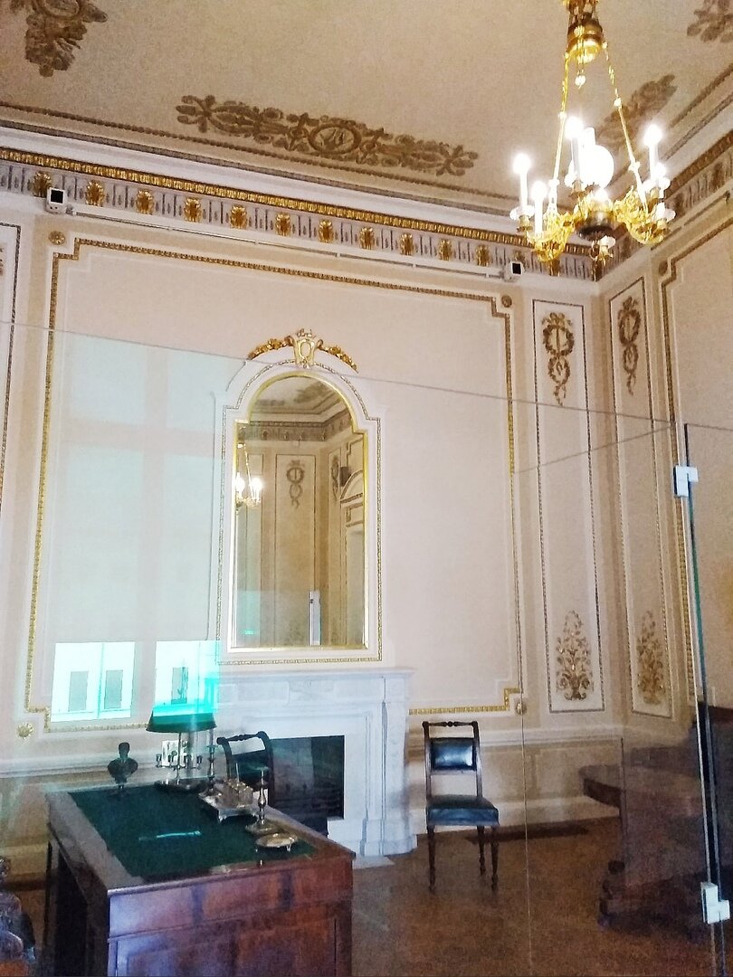 Кабинет К.В. Нессельроде. Фото автора.