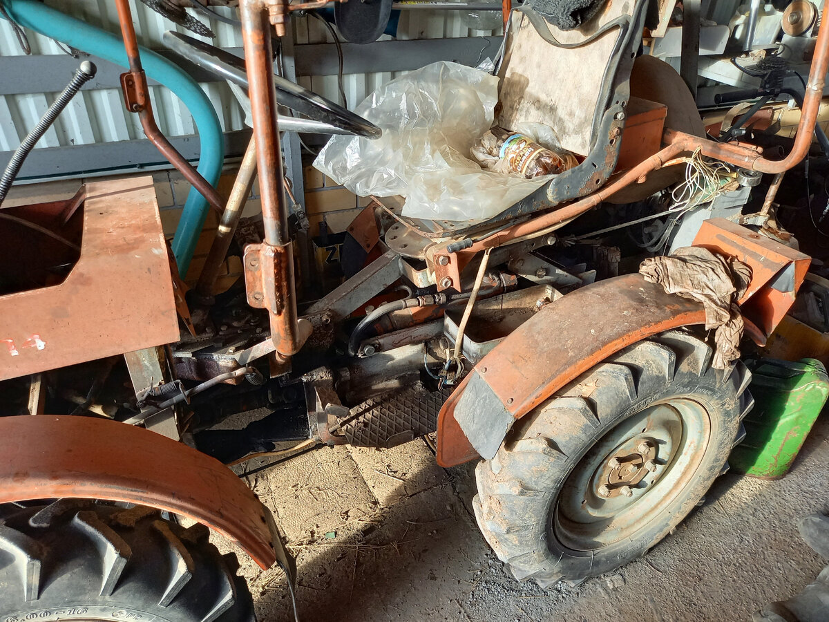 TZ-4K-14 в гараже завален вещами