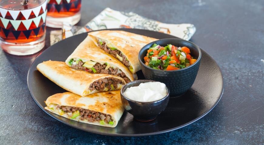 Больше рецептов с лепёшками см. на www.gastronom.ru