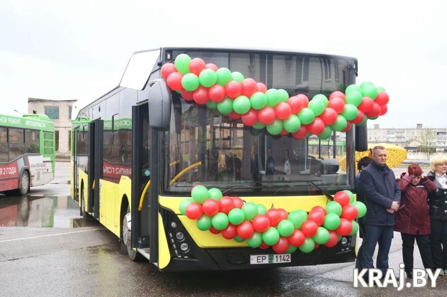 Туры по твери автобус. Добрый автобус москва. Объявление водитель автобуса. Автобус камаз гибрид саратов. Автобус тверь.