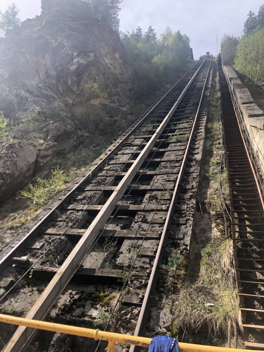 Начинается треккинг с такого вот душевного подъема. 