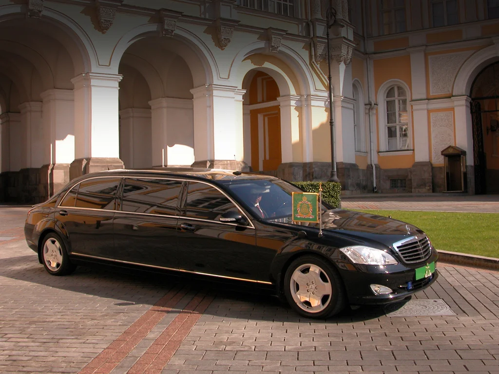 Новенький автомобиль патриарха