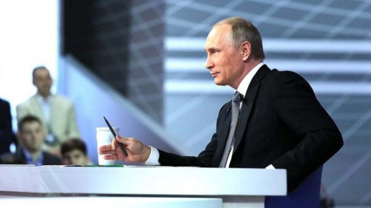 Слабая реакция на возможный вопрос Путина может опозорить на всю страну, лишить кресла или даже доверия президента.  