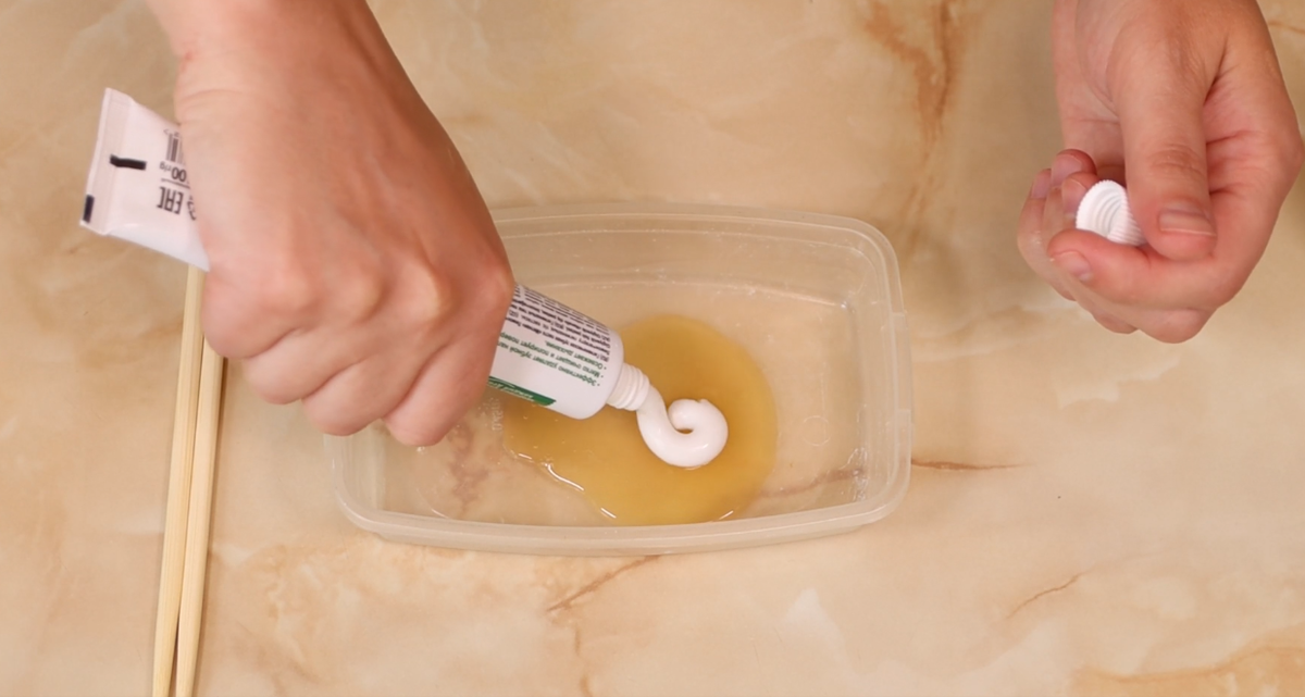 How to Whiten White Clothes and Linens That Have Yellowed