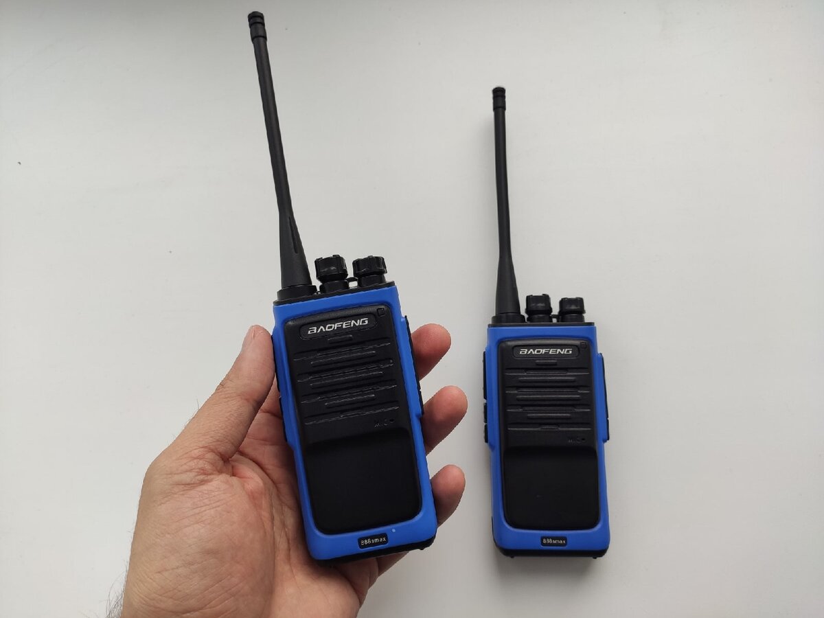 радиостанция motorola radius sp10. 4 рации. портативная рация союз-1. рация baofeng bf-h7. рация motorola talkabout t92 сумка.