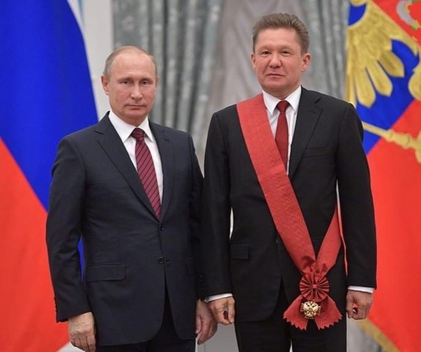 Президент РФ Владимир Путин присвоил звание Героя Труда РФ главе «Газпрома» Алексею Миллеру. 
