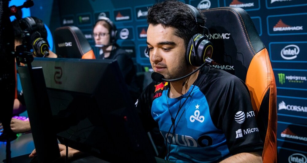 18 января Complexity Gaming подписала ростер Extra Salt, к которому ранее присоединились Пэйтин Junior Джонсон и Майкл Grim Винс. Прошлый состав клуб распустил осенью 2021 года.