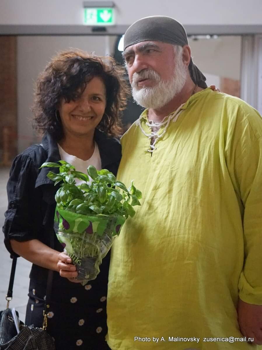 С художником Нугзаром Паксадзе