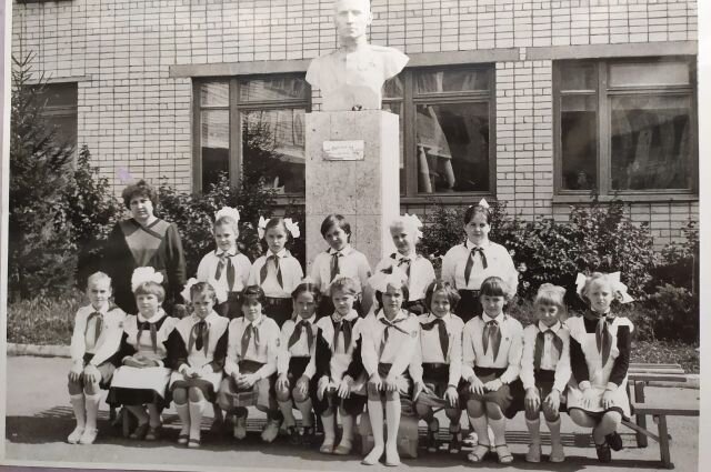 Пятый "А" класс в ставропольской школе № 7, в пионеры приняли всех без исключения.