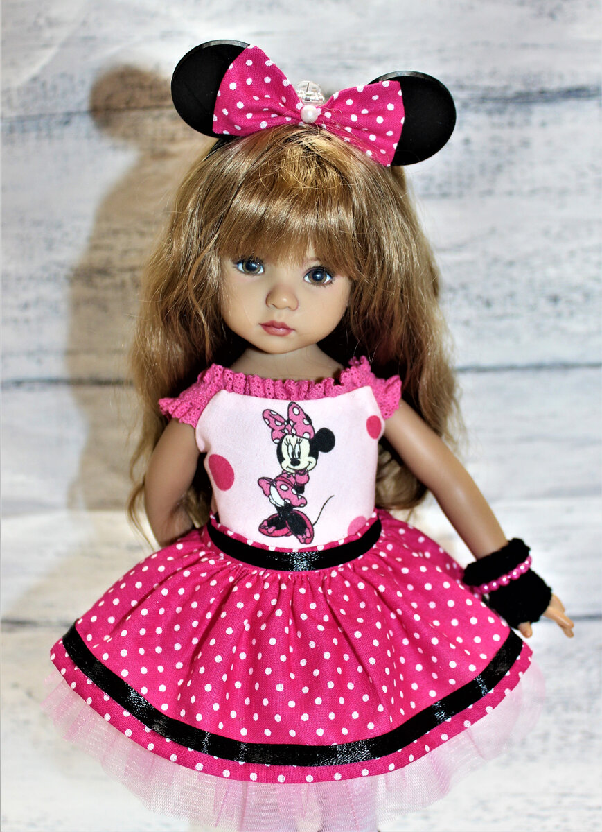 А вам нравится Минни? Правда, красотка?