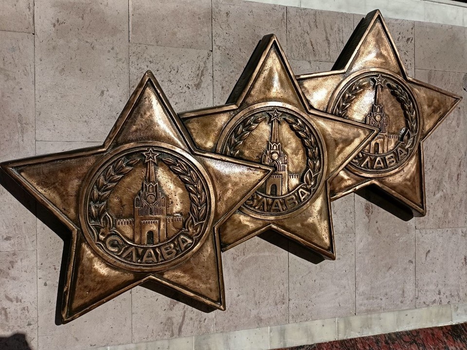     После реставрации мемориал ослепительно блестит. Екатерина СИМОХИНА