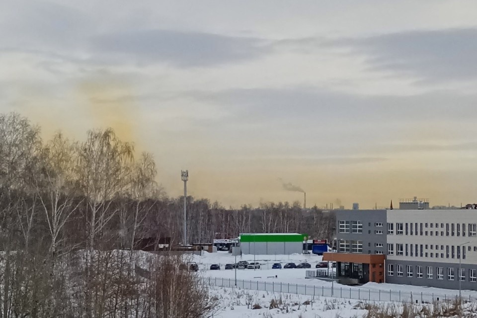     Жители увидели облако около 14:45  Предоставлено "Комсомолке"