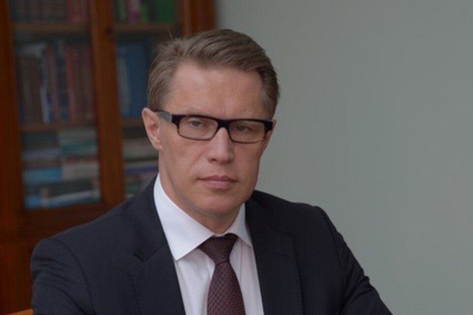     Кроме того, слова соболезнования Мурашко выразил детям, супруге и родителям Марата Садыкова. Фото: minzdrav.gov.ru