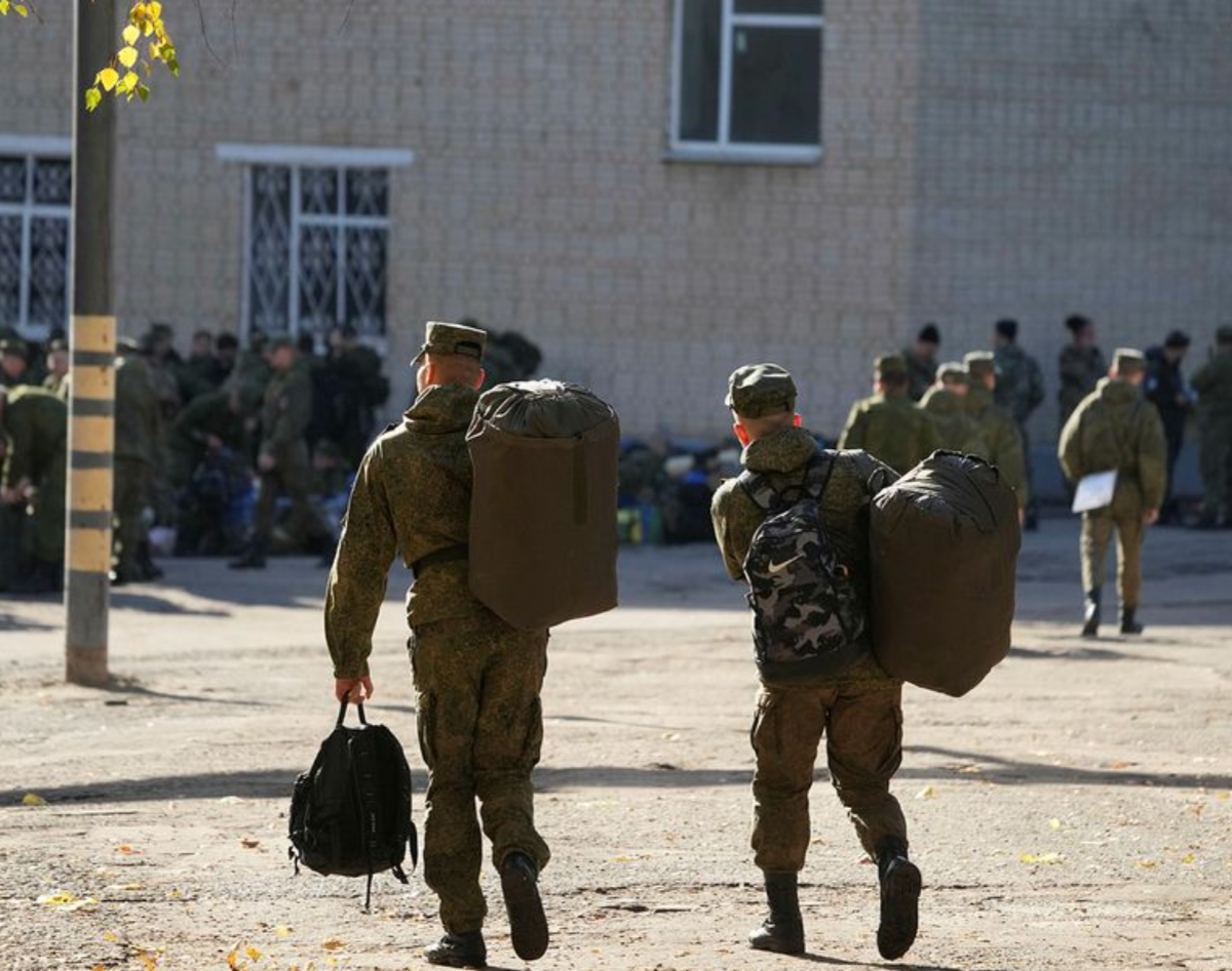 Срочники. Мобилизация. Мобилизации ее не будет. Военнослужащий. Мобилизации ее не будет.
