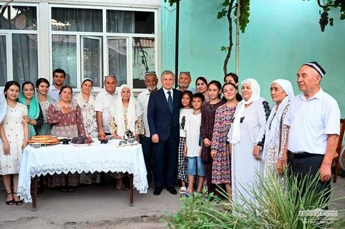 В махалле Хитой Багдадского района Ферганской области. Фото пресс-службы президента Узбекистана