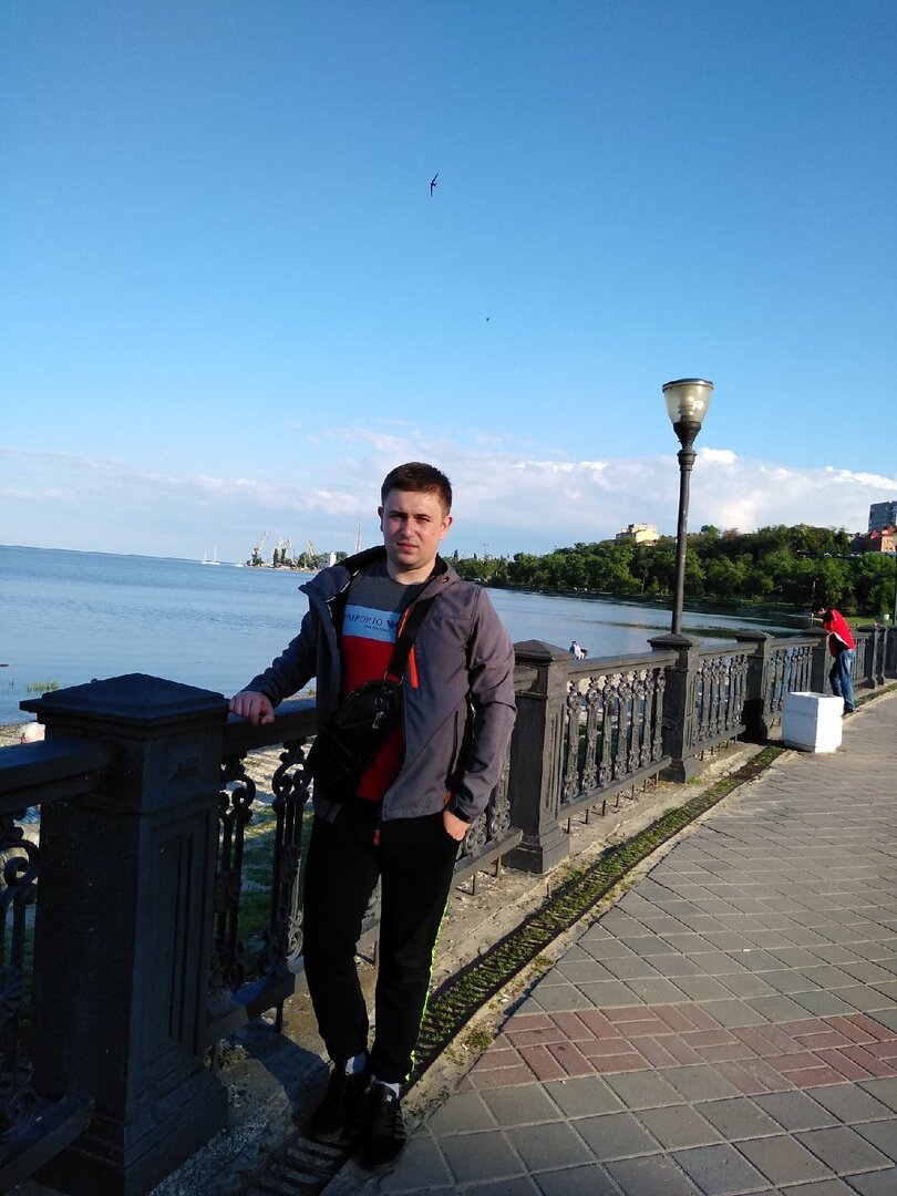 Набрал лишние кг, буду худеть, честно:) У всех прощу прощения, если кого обидел. Я не хотел, я пишу, как чувствую, как есть именно у нас. 