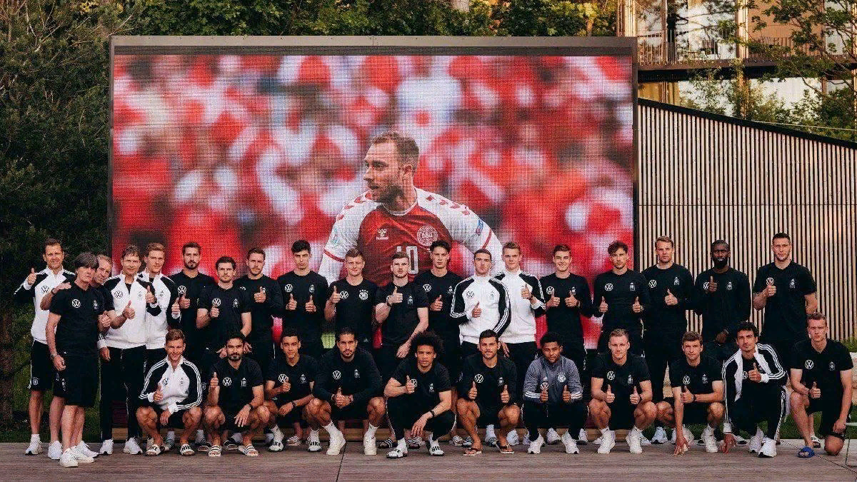 Жизнь важнее футбола.