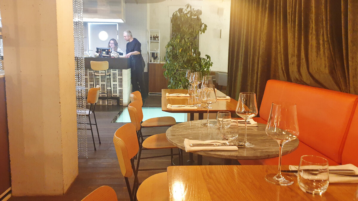 Яркая мебель