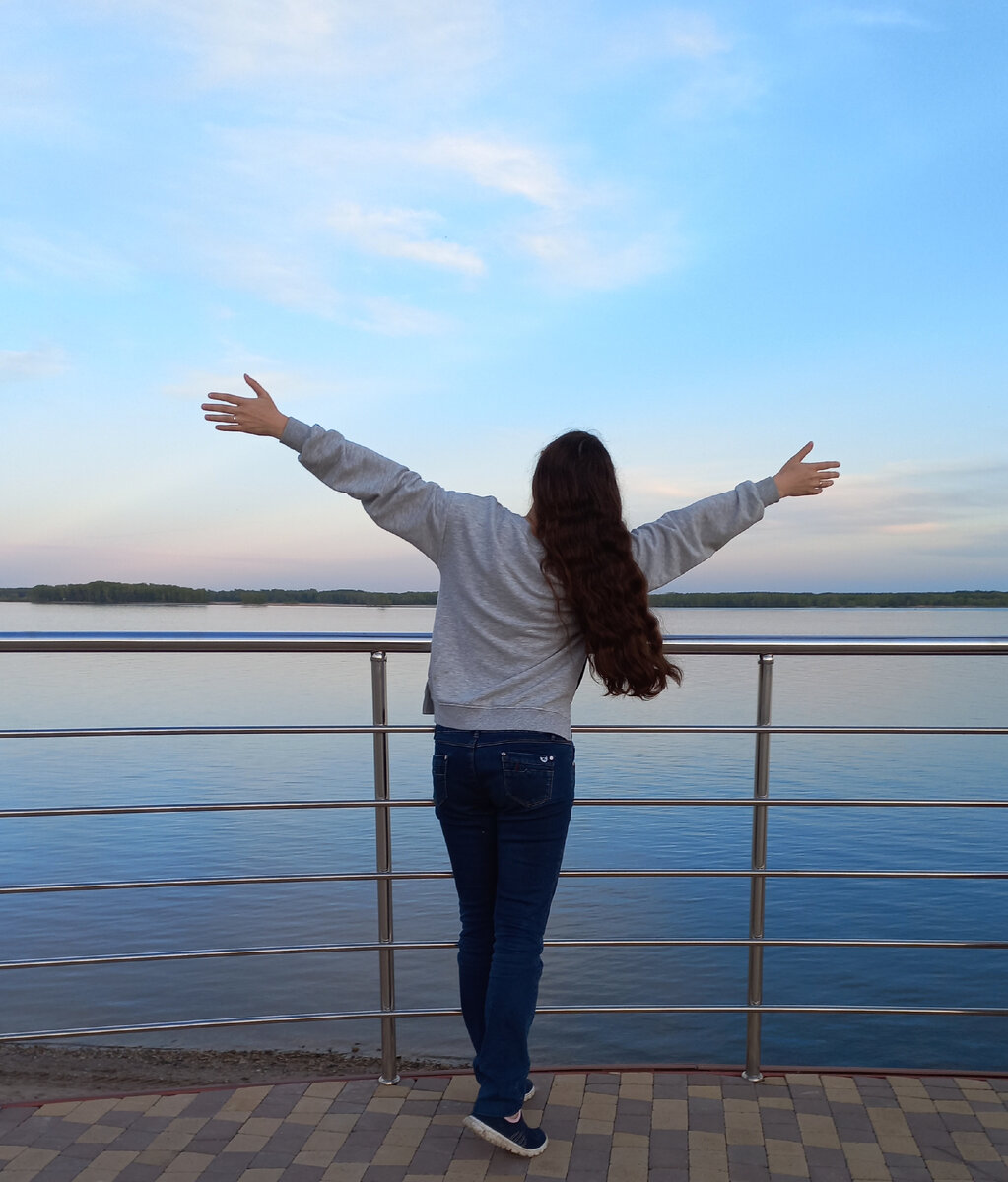 Я на Волге. "Сфоткай, как на Титанике"