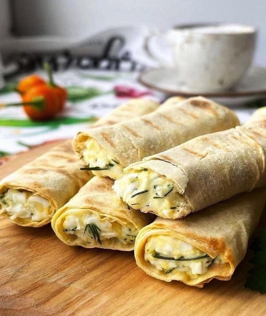 Трубочки с яйцом и сыром за 15 минут