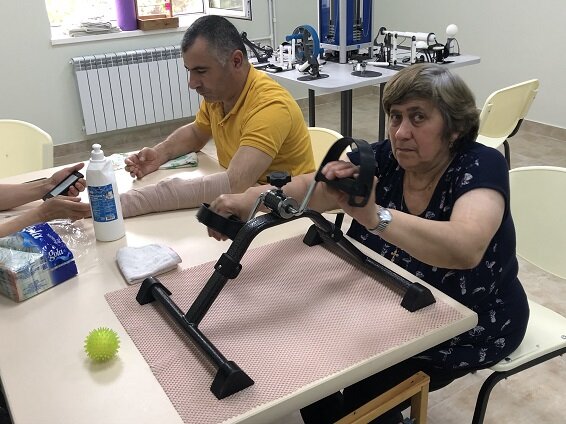 Степанакертский реабилитационный центр посещают пациенты различных возрастов