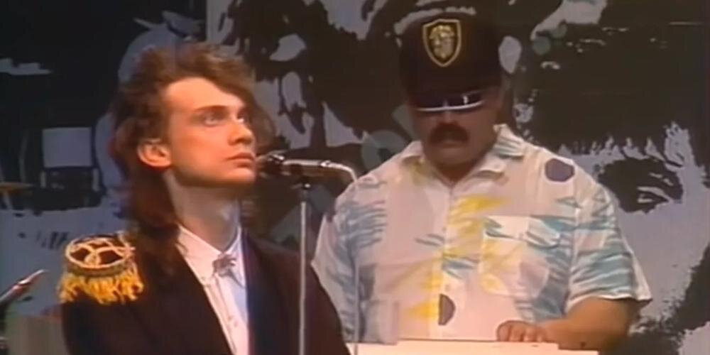 Игорь Журавлев и Олег Парастаев во время телемоста «Москва-Ленинград»