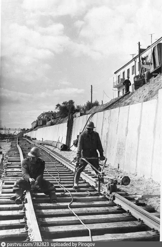 Строительство Филёвской линии. Вид в сторону "Студенческой", 1958. Фото Э.Н. Евзерихина сайта www.pastvu.com.